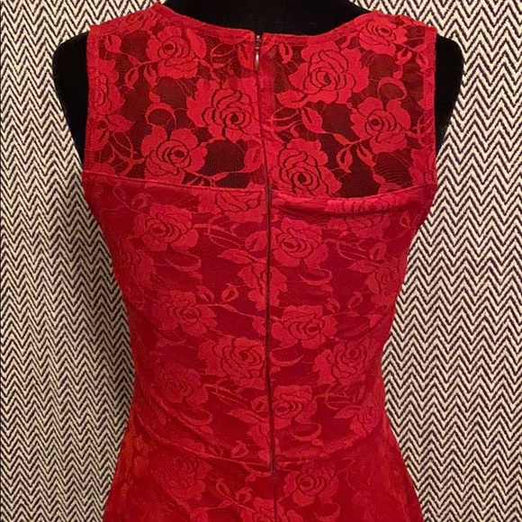 NWOT XS red lace dress juniors - Picture 3 of 4